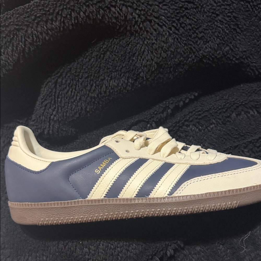 Adidas Samba Men's Sneakers - Navy and White